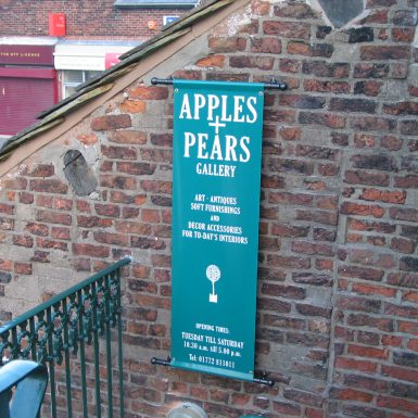 Banner with Pole Pockets - Apples and Pears Gallery
