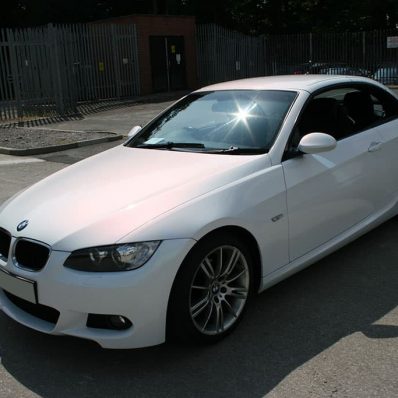 Barton BMW Workshop - pearlescent white full vehicle wrap